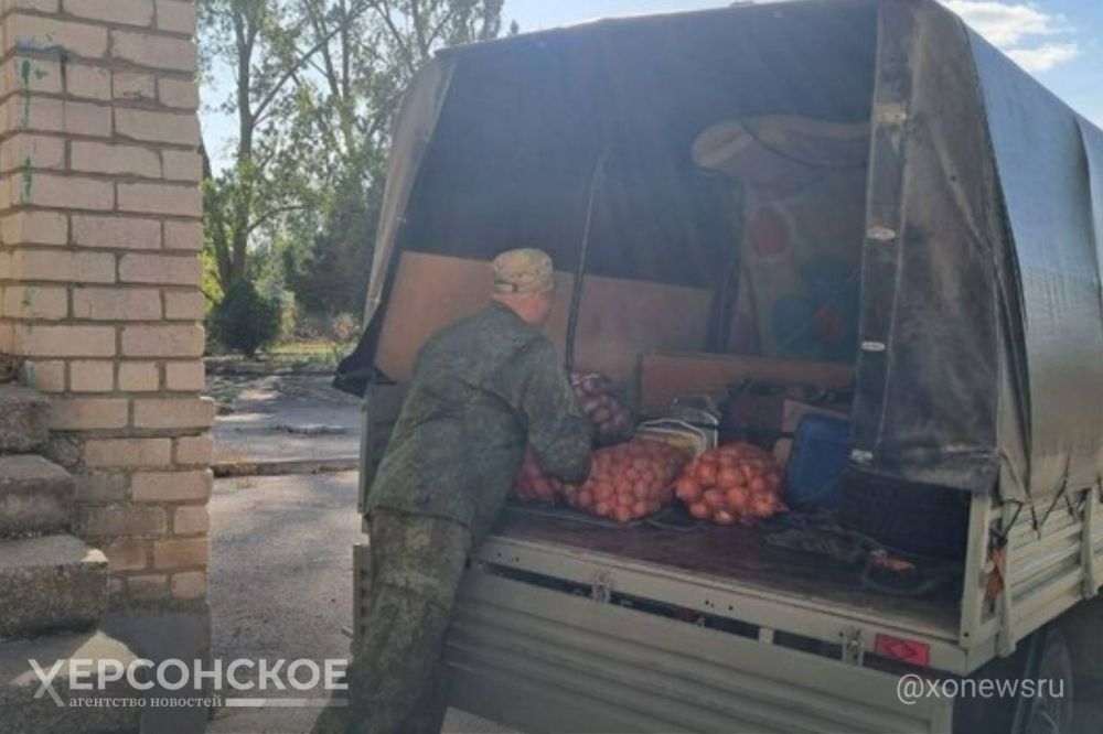 Депутаты от «Единой России» передали продукты для жителей отдаленных сел