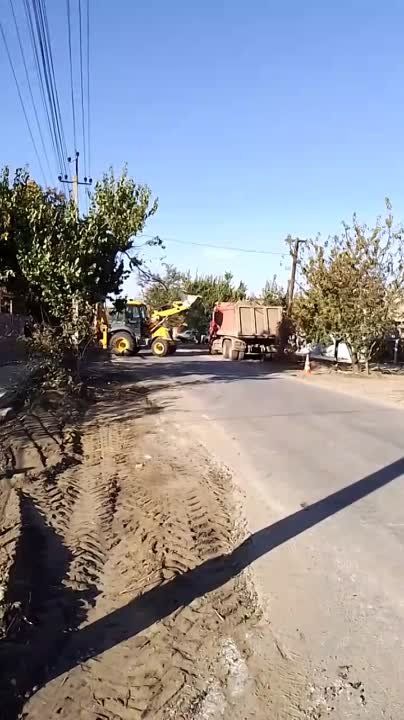 Как ремонтируют дороги в Геническе