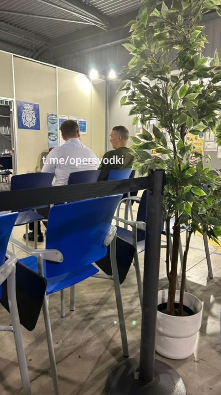 Александр Усик оформляет вид на жительство в Испании