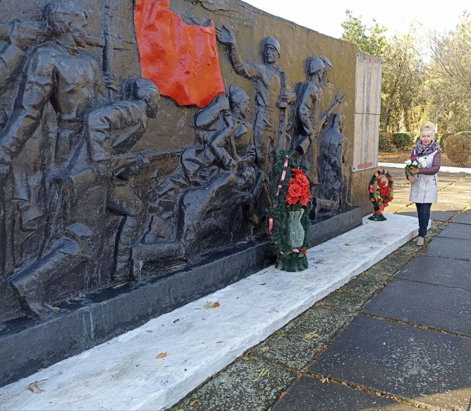 ����������� ��������������� ���� �������� ��������� � ����������� �������� � �������� ���������� ���� ��������� ����� ����������� � 80-����� ������������ ������������� ������ �� �������-���������� �����������