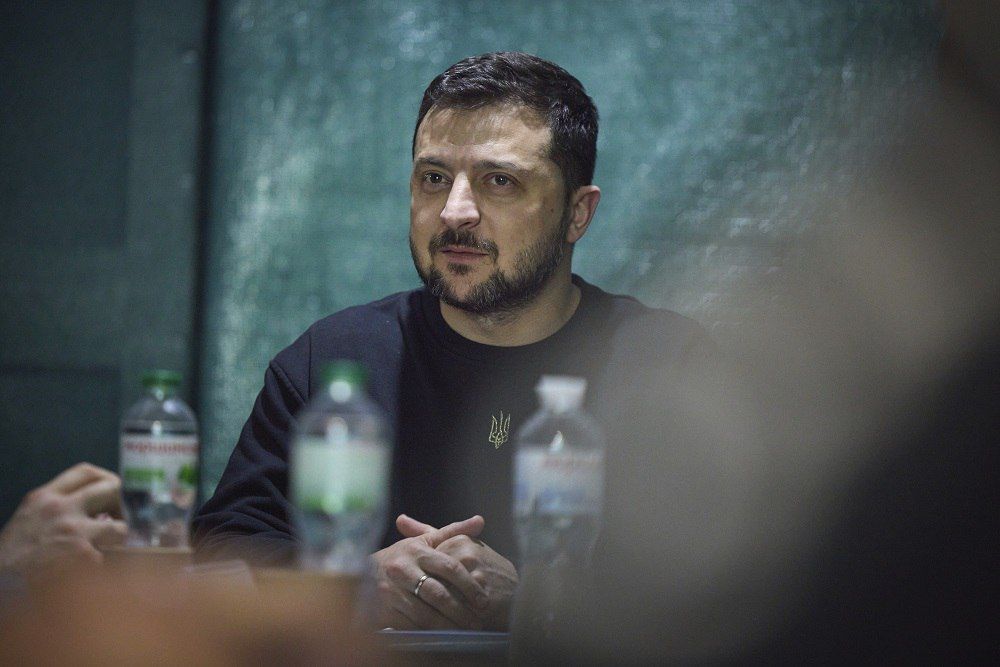 Пригласил Трампа, пристроил Помпео: Зеленский готовится "кинуть" Байдена