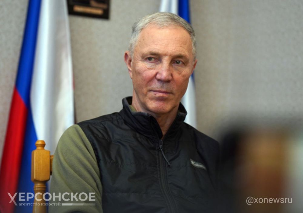 США и Великобритания рекомендовали президенту Украины Владимиру Зеленскому понизить нижнюю планку призывного возраста мужчин до 17 лет и повысить верхнюю до 70 лет, а также активнее забирать в армию женщин