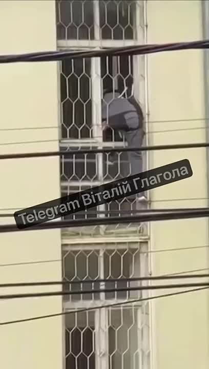 ����� �������� ����������