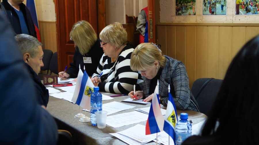 Свыше 300 обращений к властям поступило от жителей Херсонской области в единый день приема граждан