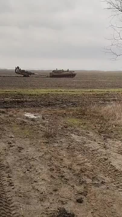 ���������� 122-�� ��� 2�1 "��������" ��������� ������������ �� ��� 155-�� ������� M777 �� ����������