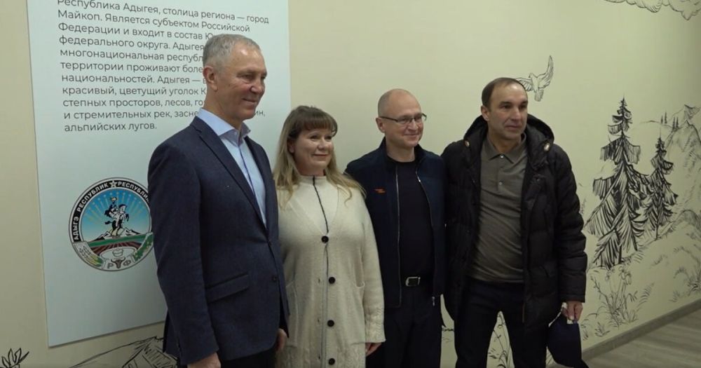 Сергей Кириенко посетил школы Геническа и оценил качество их ремонта