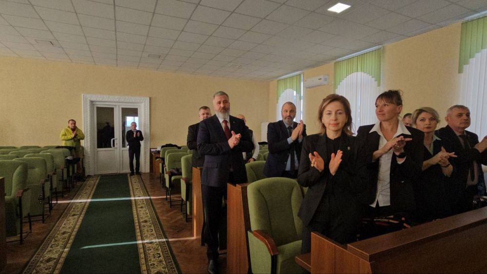 ������� ���������� ��������� ���� ������ ������� �� ��������� ��������� ������� ������ � ������� ��������� �� ��������� � ����������� ������� ������������: