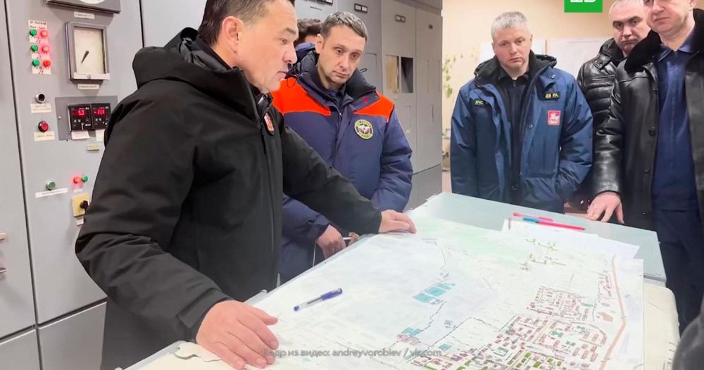 :   &nbsp;  &laquo; , &nbsp;&raquo;