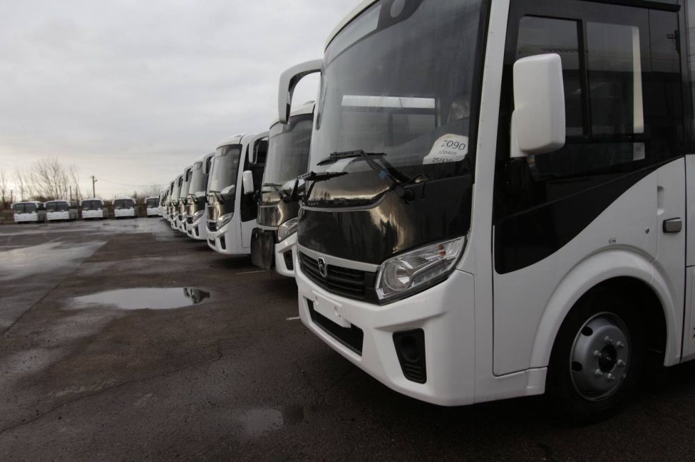 Новые регионы России получили 299 новых автобусов