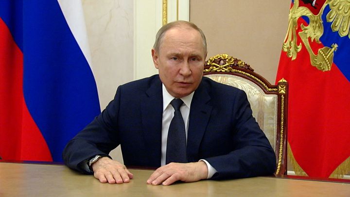 Путин поручил восстановить энергоснабжение в Подмосковье и Херсонской области