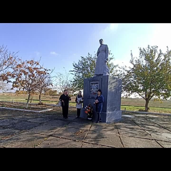 ��� �����, ������� ���� ���������� � ����������, �� ������� ������, ������������� ������ �� ��� ���������, ���������� �� ���� ,,�����������" ���� � �������� ����