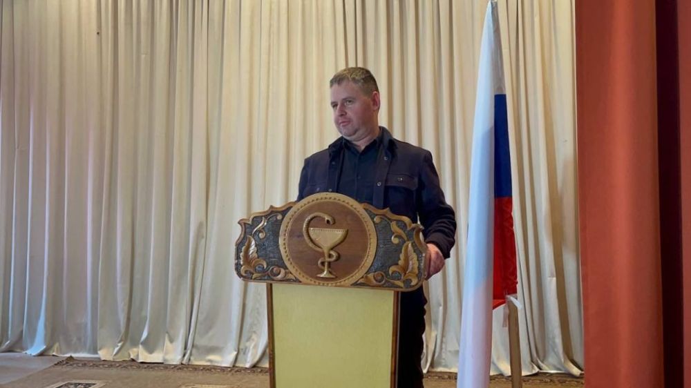 В Геническе состоялась историко-просветительская конференция «Открывая глаза» в преддверии 80-летия освобождения Ленинграда от фашистской блокады