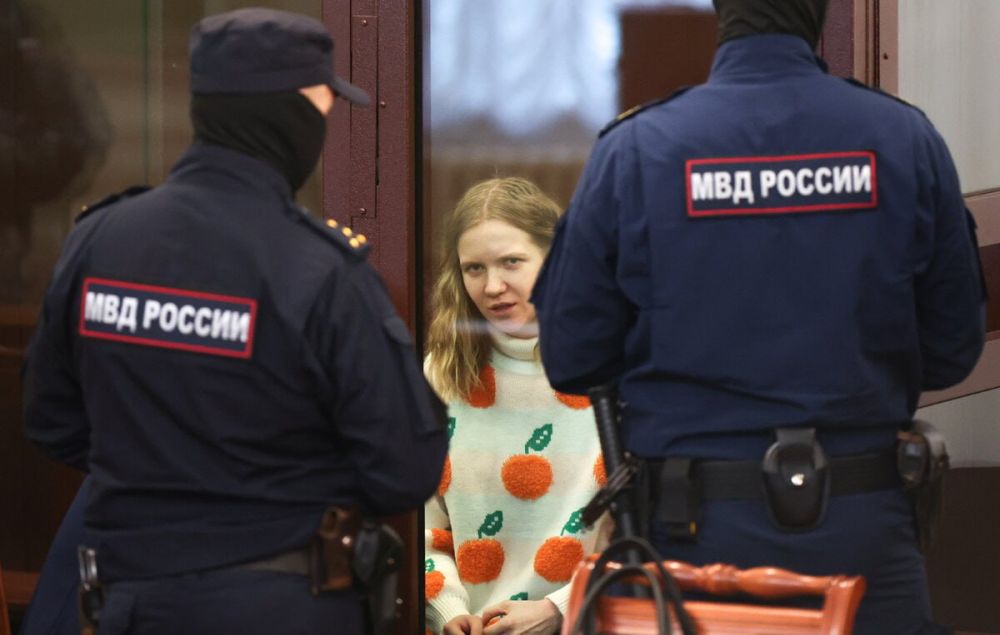 Дарья Трепова получила 27 лет колонии по делу о гибели военкора Татарского