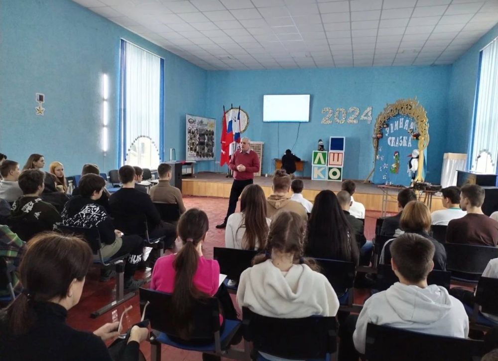 ����� ����������: ������ ������ � ���������� ������� ������� � ���������� 80-����� ������ ������� ���������� � ������ ���������� ������� ������������� ������� �� �����������