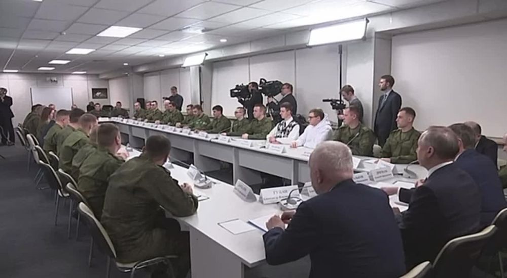 ������ ����, ������� ����, � ����������� �����, ����������� ������� ������� ����������� � ���� ������ �������� � ����� �� ������� �� ����������-�������������