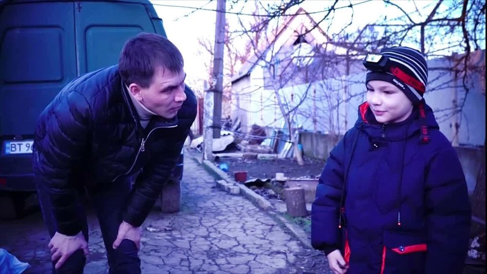 Добро в каждый дом!. Несмотря на то, что Новый год прошел, для детишек праздники не должны заканчиваться. Накануне вручил подарки ребятам в рамках проведения Всероссийской акции «Ёлка Желаний»