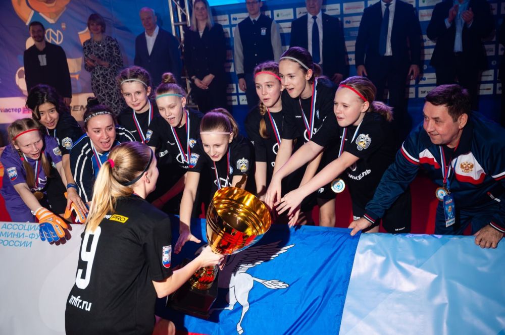 ����� ���� � ��������� ����� ���������� ������� � ������ ������� �����-������ � � �����