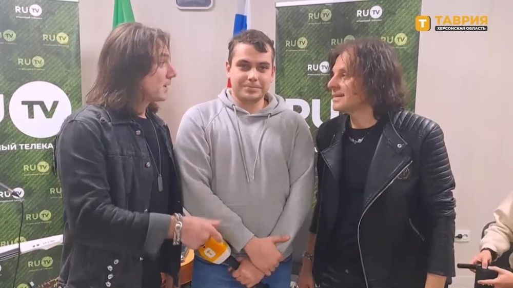 "� ������ ��� �����, ����� �������": ������ "�������" ������ � "�������" ����� ������������ ������ ����