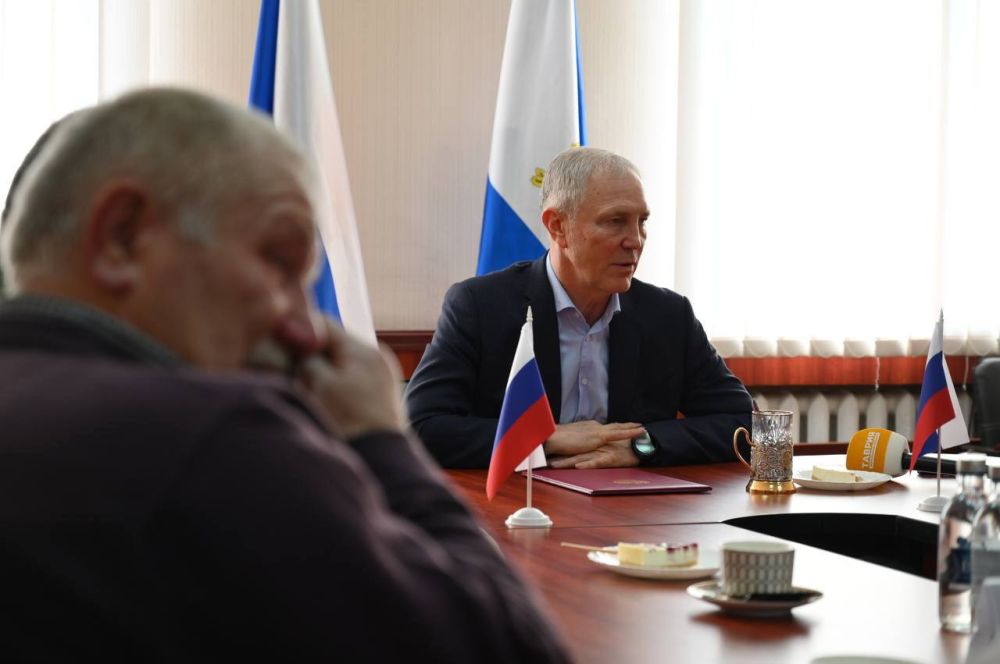 �������� ������: � ������ ������ ��� ���������� ������� ����� ������ ������ ������ � ����� ������ �� ���� ������� ����� ������