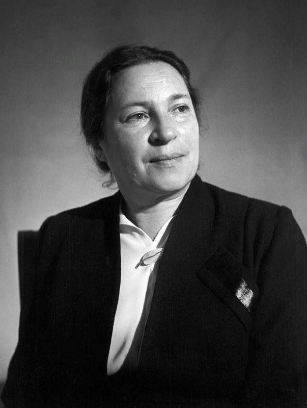 17 ������� 1906 ���� �������� ����� �����, ����� ��������� ���� �������������, ��� ������� ���������� ����������� ���� ��������� �������, � ����� ��������� ������� "��������", "���� ������ ������������ ��������", "���� � ��������"