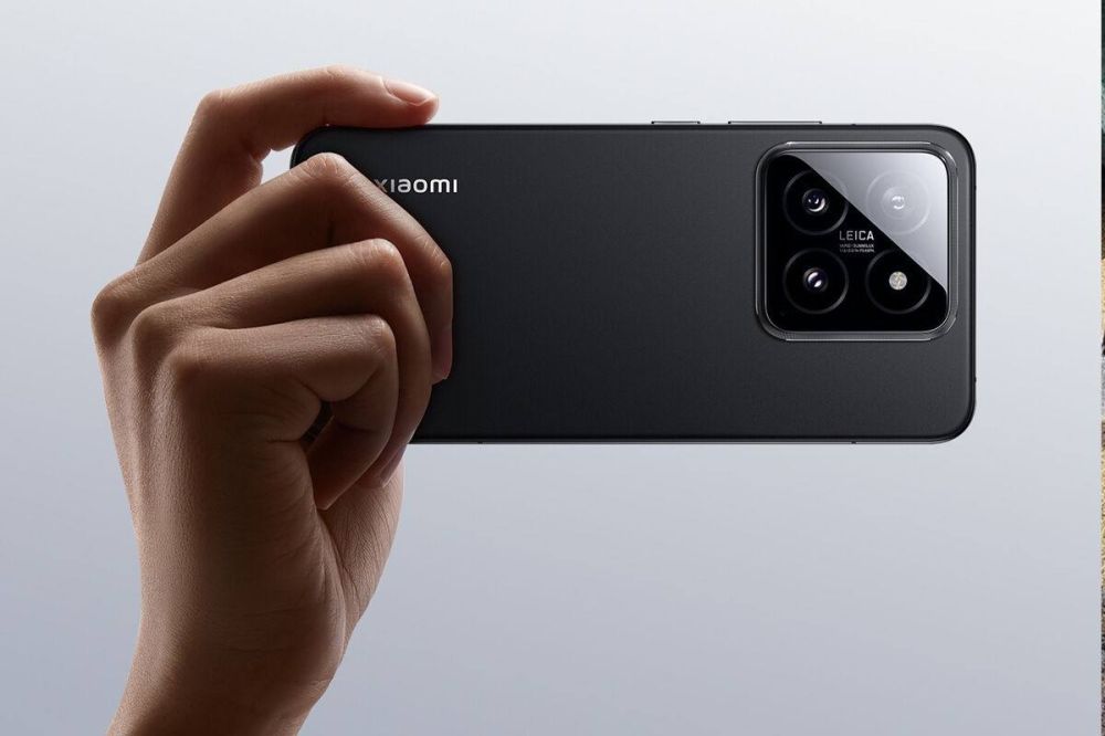 ����� Xiaomi 14 � ������ ��������� ������ iPhone 15