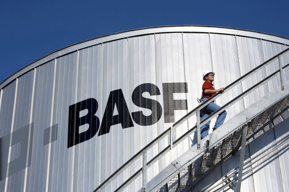 BASF ���������� ���� ������������� � ��������