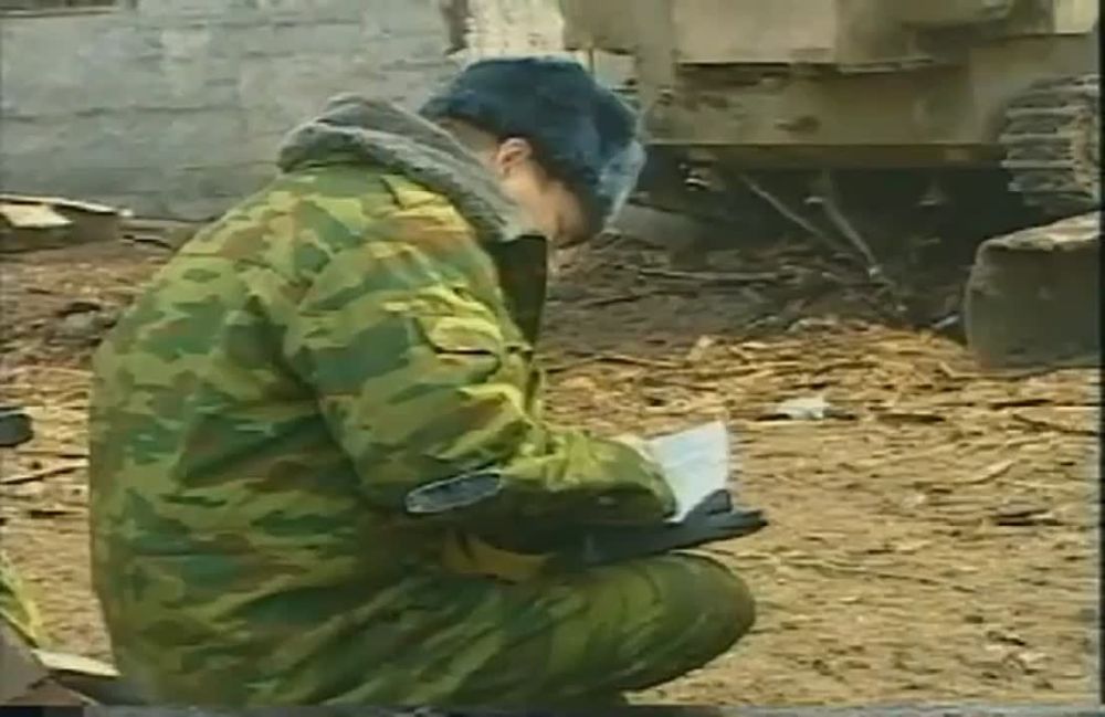 ���� "������ "