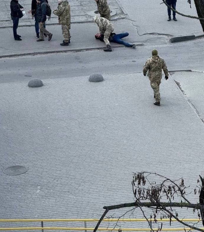 ��������� ������ �� �����. ������ �������� ���������� �������� � ���������������, ���������� ������ ��� �������� �� �����. � ����� ���������� ���������� ��������� � ���������