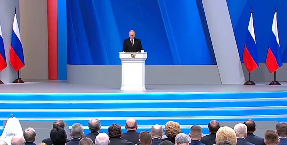 ����� ��������� ������ ���� � ��������������� ��������� � �� ���������� � ����� � ���������-������������� �������� ��