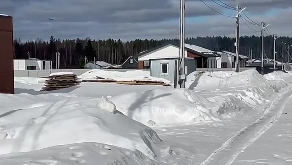 Пять оренбургских летчиков погибли при крушении военно-транспортного самолета Ил-76 под Иваново — мэр Оренбурга