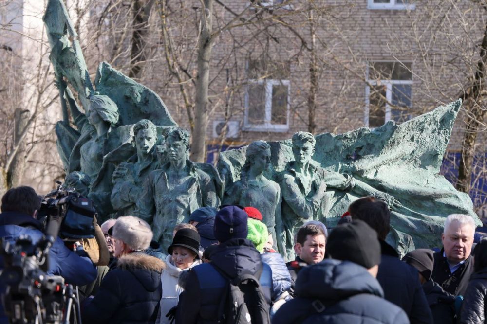 ��. ����������������� ��������� � ������ � 1962. ����� �� ���������� ��������� ������. � ������. ������� ���������������� ���������� ���� �� ��������� ����������