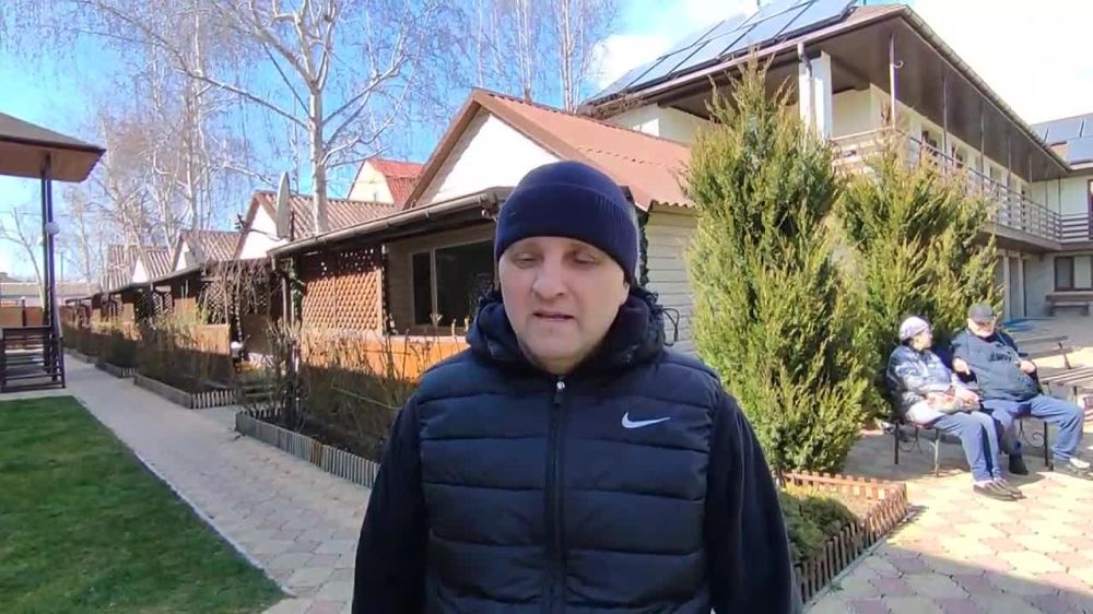 Александр Дудка: Волонтёры Сакского района из команды ZOV "Крым ZA" доставили гуманитарную помощь для жителей пострадавших от взрыва на Каховской ГЭС