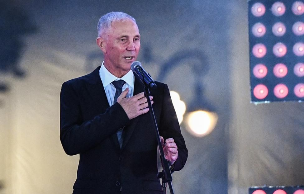 Зеленский стал для Украины военным диктатором – Сальдо