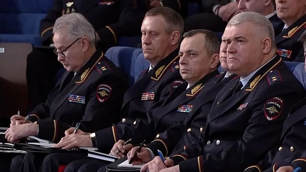 ������ ���������� �� ������ � ������������, �� � ������� � �������� ������������ � ����� � ������� � ��������