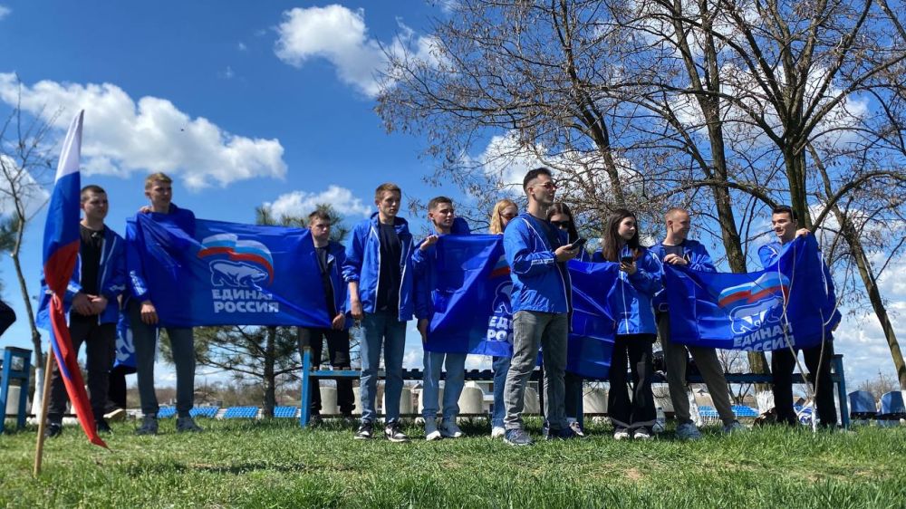 ������� ������� ������ � ���������� ������� ����� ������� � ����-���������� �������, ����������� 80-����� ������ �������� �������������� ��������