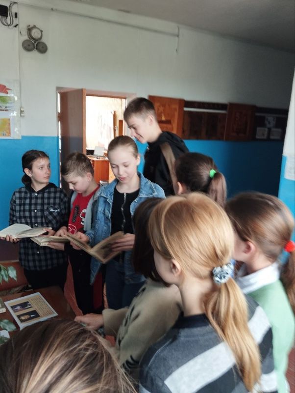 � ����� 215-����� �� ��� �������� �������� �������� ��������, ��������, ����������, �������, �������� � ���������� ������� ����������� ������ � ���������� ���� �� �������������������� ����� ����������������� �λ �������� ������������� ���������� �.�