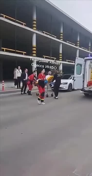 � ���������� ��������� ������ ��� � ������, ������� 5 ������� + 1 ������