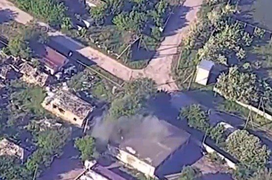 Разгрузиться не получилось: на правом берегу Днепра добровольцы «Велесом» уничтожили украинскую фуру с боеприпасами