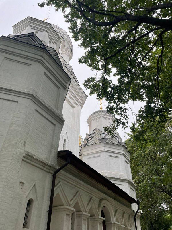 Рамиль Замалетдинов: Уважаемые друзья!. Сегодня все православные отмечают Светлое Христово Воскресение (Пасха) — главное событие года для православных христиан и самый большой православный праздник