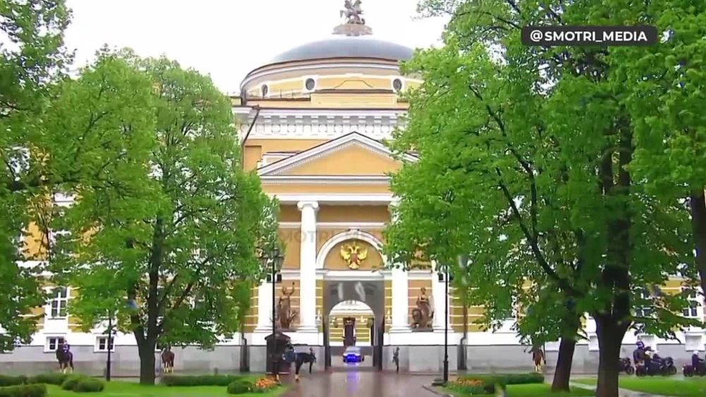 �������� ����� �� ����� Aurus ������������ �� �����������