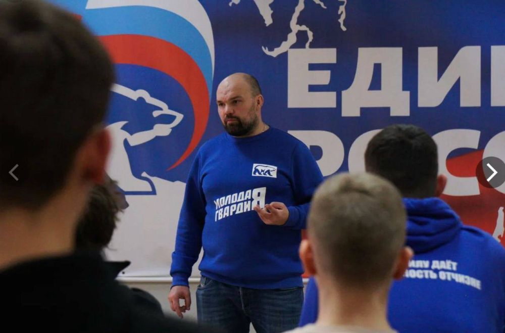 Давид Лобакин: Сегодня свой день рождения отмечает председатель Всероссийской общественной организации «Молодая гвардия Единой России» Антон Вячеславович Демидов