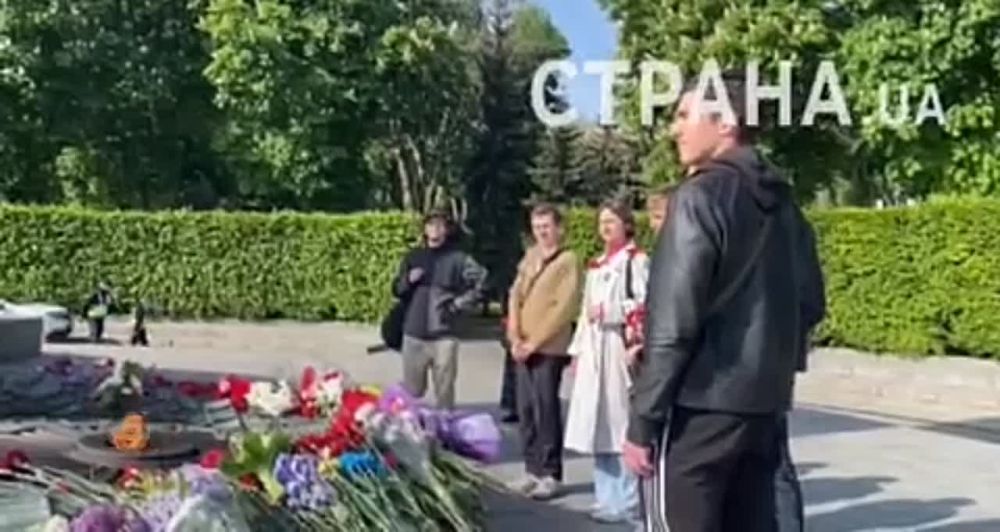 ������ ����� ����� ����� � ������� ����, �������� �� ������ ������������ ������������ ��� ������ �� �������