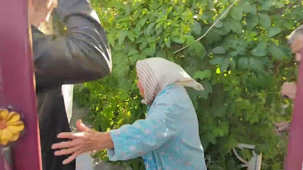 Владимир Сальдо: Труженицу тыла из села Великие Копани Шихранову Лидию Фёдоровну по моему поручению с Днём Победы поздравил военкор LeX