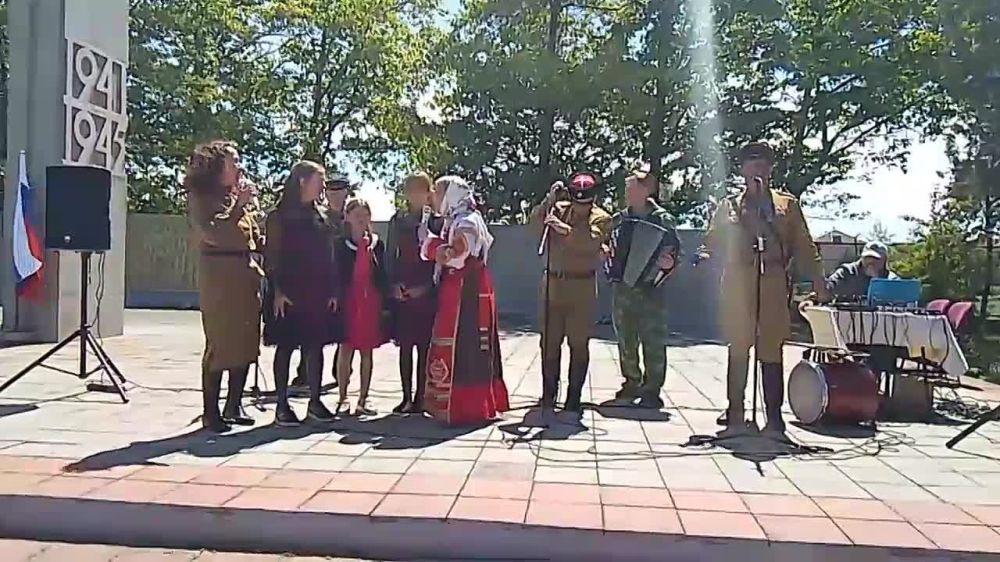 В Лазурном Скадовского МО прошли торжественные мероприятия, посвященные Великой Победе