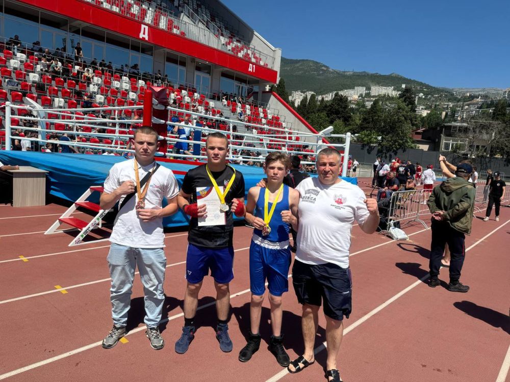 �� ������ ��������� ��������� ������� �� ����� � ��������� ��� , ������� �������� � ������ ���� , ���������� ���������� ��������� 2 ������� � 1 ��������� ������!