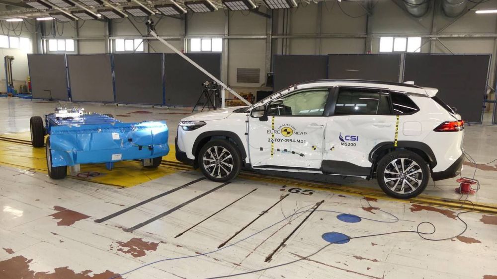 Toyota � Mazda ������� � �������� ����������� ����-������, ����������� ��� ������������ ����������� � ������������ ���������� ������