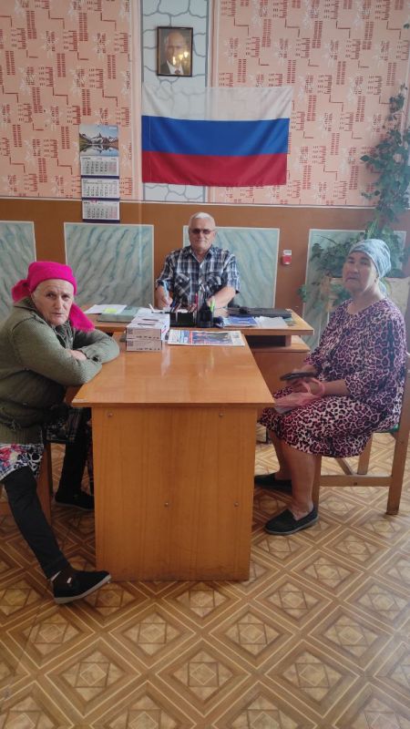 Александр Дудка: Продолжаем выдачу ТВ-приставок жителям округа