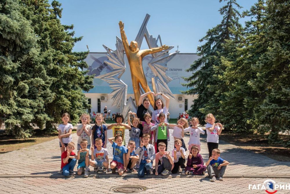 ����� 300 ����� �� ���������� ������� ����������� �� ����� � ���������