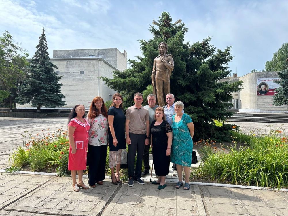 Рамиль Замалетдинов: Сегодня, как временно исполняющего обязанности Председателя Херсонской областной Думы, от лица депутатов регионального парламента посетил Скадовск