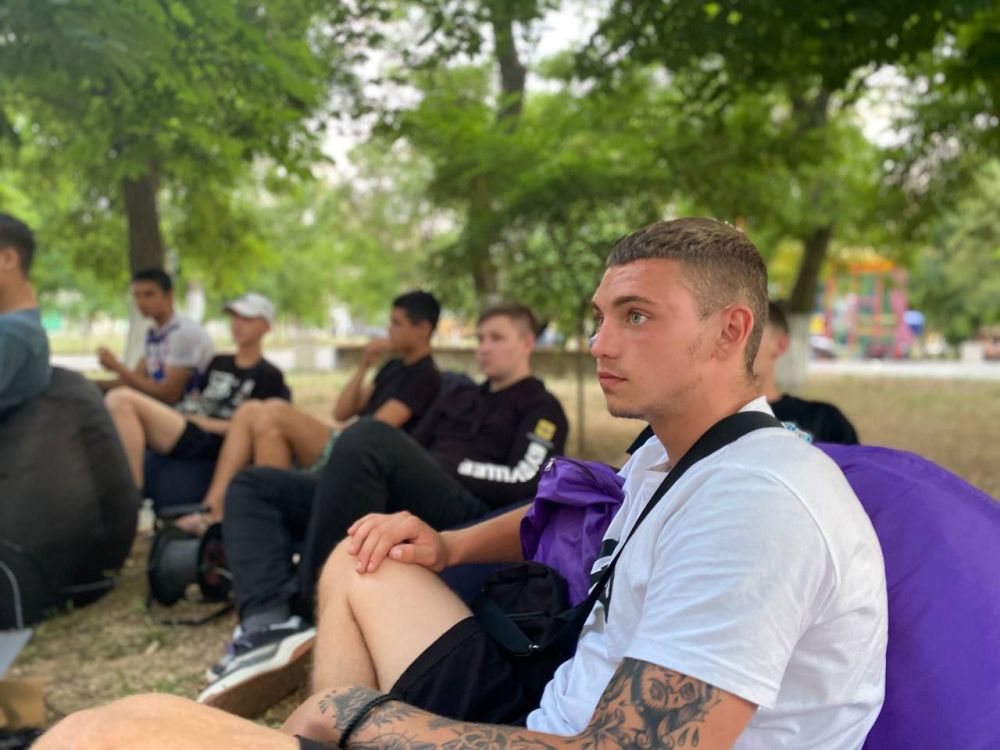 "�������� �����" � ��������